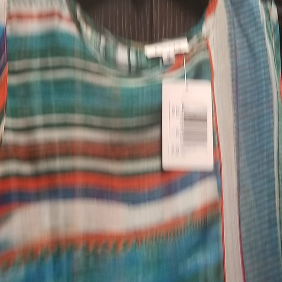 Tunic Top - Picture 2 of 3